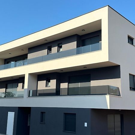 Apartments Harmony Hills Pola Esterno foto
