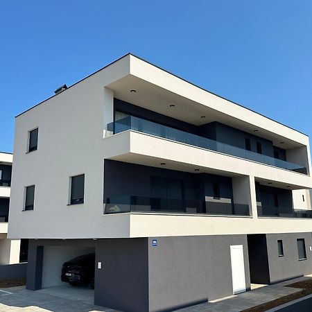 Apartments Harmony Hills Pola Esterno foto